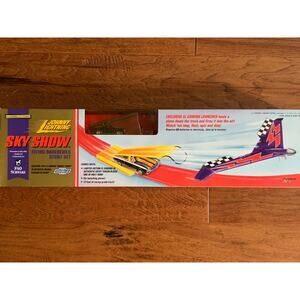 Johnny Lightning Sky Show Daredevil Stunt Set  Black Car